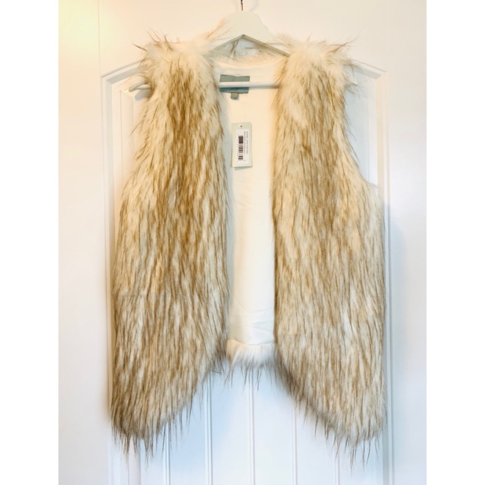 5/$20 Anthropologie  Skies are Blue  Vest NWT